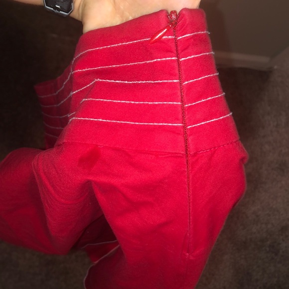 Red skirt - Picture 2 of 6
